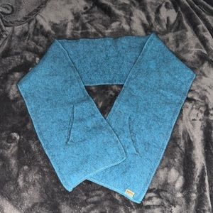 Koru Teal Scarf With Pockets